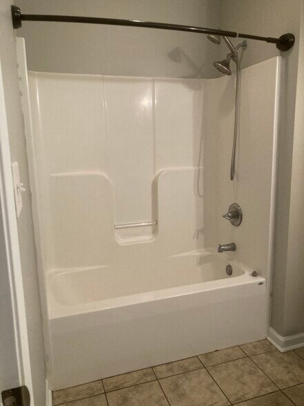 More Photos Of 615 Glade Fern Way, Tifton Apartments For Sale