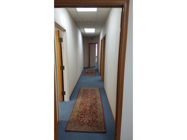 More Photos Of 4010-4016 S Lynn Ct, Independence Medical For Lease