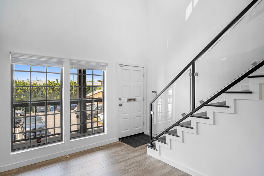 More Photos Of 207 W Alameda Ave, Burbank Office For Sale