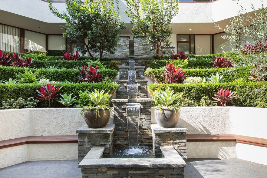 More Photos Of 25500 Hawthorne Blvd, Torrance Office For Lease