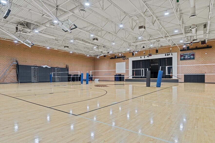 More Photos Of 3700 W Avenue L, Lancaster Schools For Lease