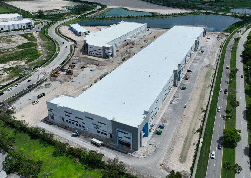 More Photos Of 1001 Park of Commerce Blvd, Homestead Unknown For Lease