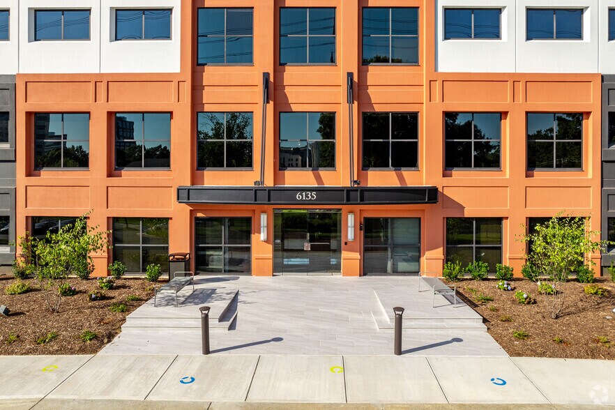 More Photos Of 6135 Park South Dr, Charlotte Office For Lease