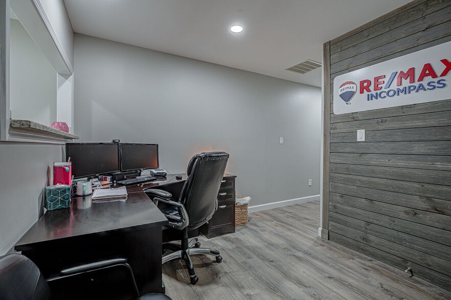 More Photos Of 300-304 Edgewood Dr, Trenton Medical For Lease