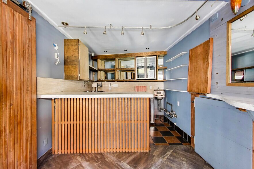 More Photos Of 217 Columbus Ave, San Francisco Restaurant For Lease