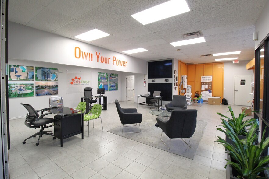 More Photos Of 3701 Mccoll St, McAllen Showroom For Sale