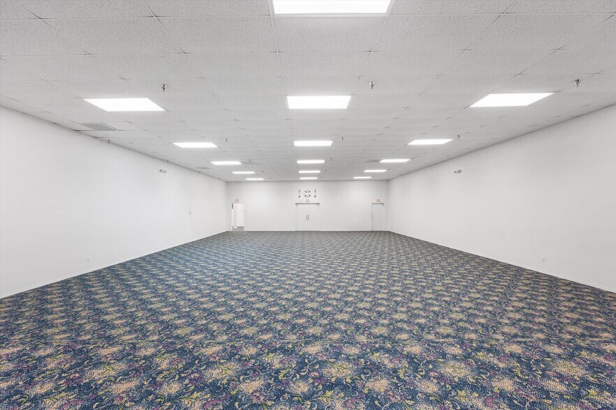 More Photos Of 6701 Niles St, Bakersfield Daycare Center For Sale