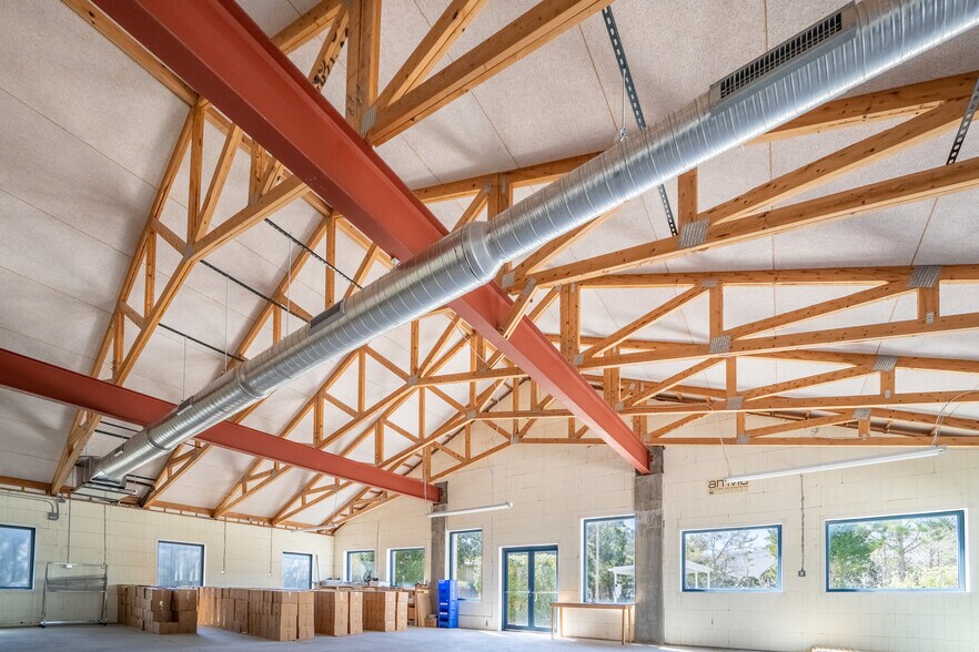 More Photos Of 28384 US Highway 19 N, Clearwater General Retail For Sale