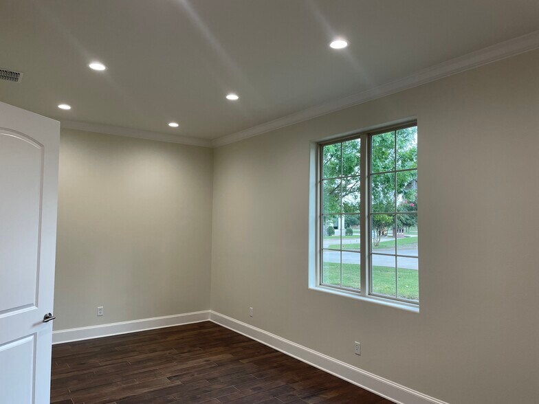 More Photos Of 7222 Crosswater Ave, Tyler Unknown For Lease