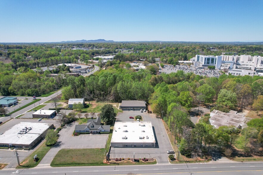 More Photos Of 645 Cox Rd, Gastonia Office For Lease