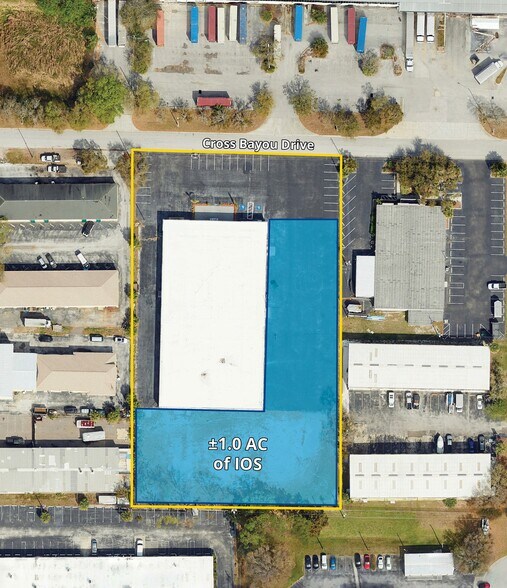 More Photos Of 6850 Cross Bayou Dr, Seminole Manufacturing For Sale