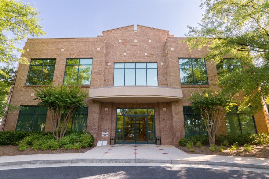 More Photos Of 125 Eagles Pointe Pky, Stockbridge Medical For Lease