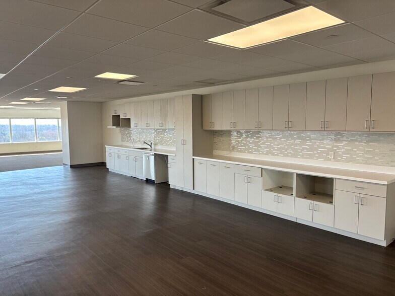 More Photos Of 40 Richards Ave, Norwalk Office For Lease