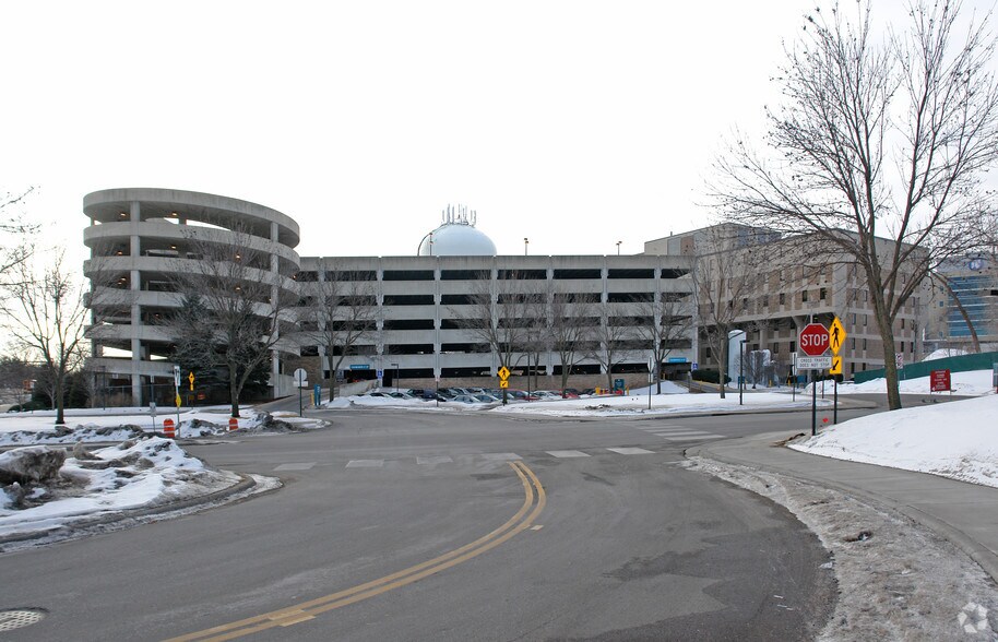 More Photos Of 3366 Oakdale Ave N, Robbinsdale Medical For Lease