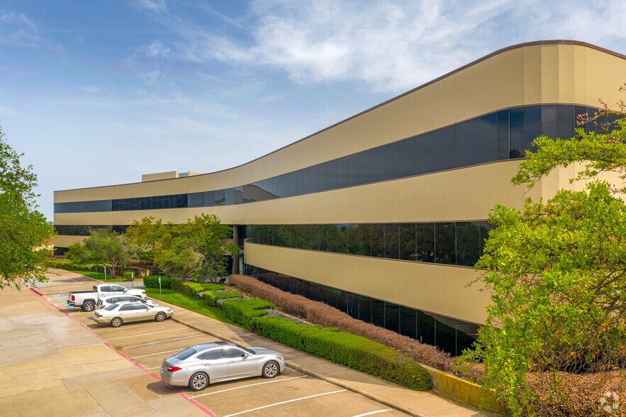 Primary Photo Of 1200 W Walnut Hill Ln, Irving Office For Lease