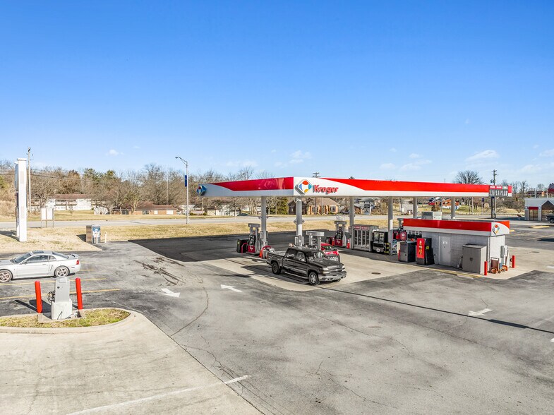 More Photos Of 844 S College St, Harrodsburg Unknown For Sale