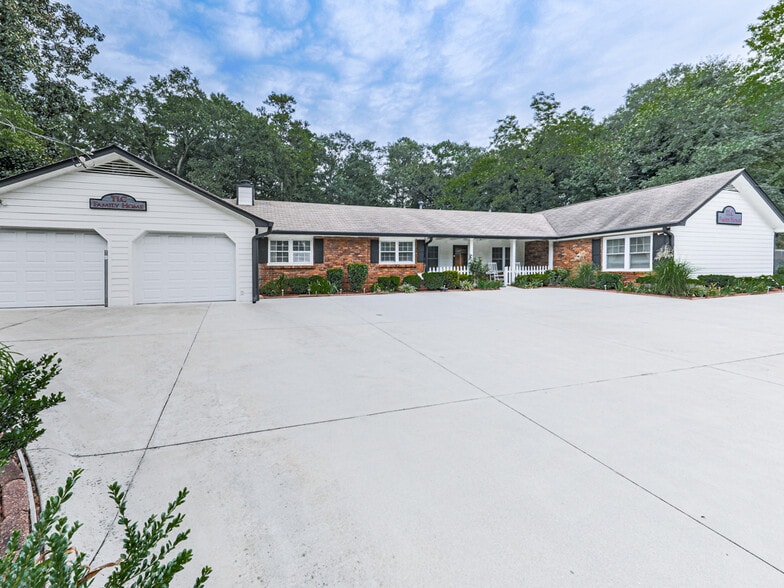 Primary Photo Of 3605 Shallowford Rd, Marietta Healthcare For Sale