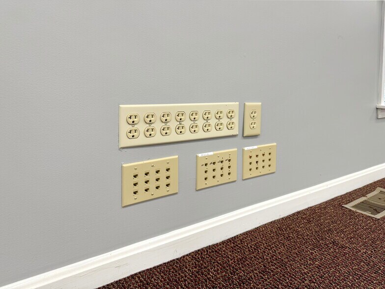 More Photos Of 18119 N Sussex Hwy, Bridgeville Office For Sale