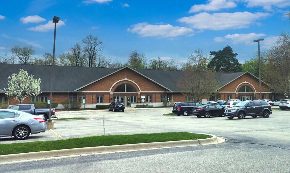 Primary Photo Of 3911-3929 Mercy Dr, Mchenry Office For Sale