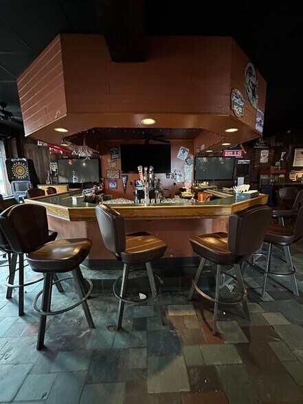 More Photos Of 4414 Bailey Ave, Buffalo Restaurant For Sale