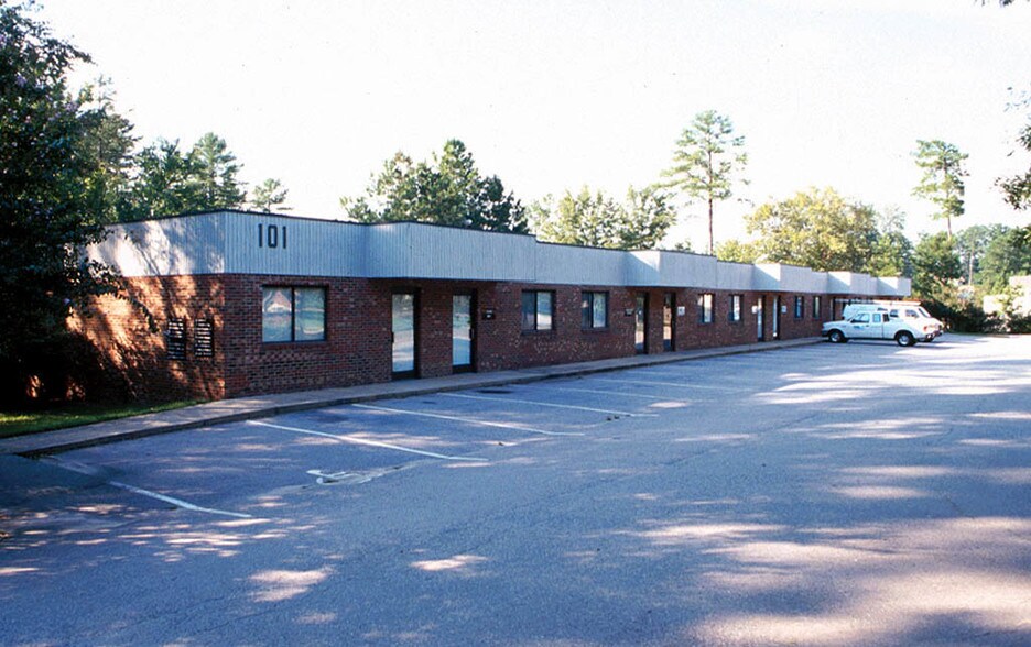 More Photos Of 101 Woodwinds Industrial Ct, Cary Flex For Lease