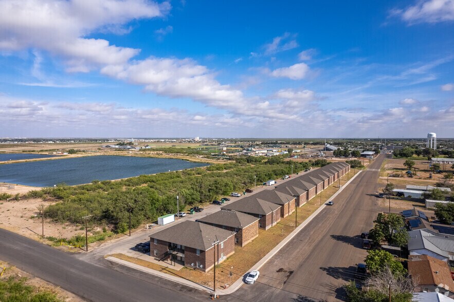 More Photos Of 1203 S Gail Ave, Monahans Apartments For Sale
