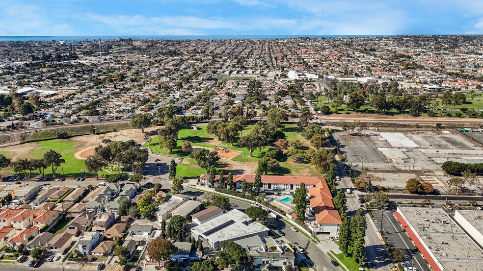 More Photos Of 18216 Kingsdale Ave, Redondo Beach Apartments For Sale