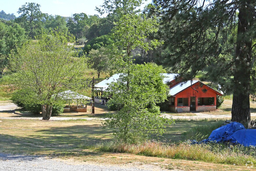 More Photos Of 40163 Highway 49, Oakhurst Land For Sale