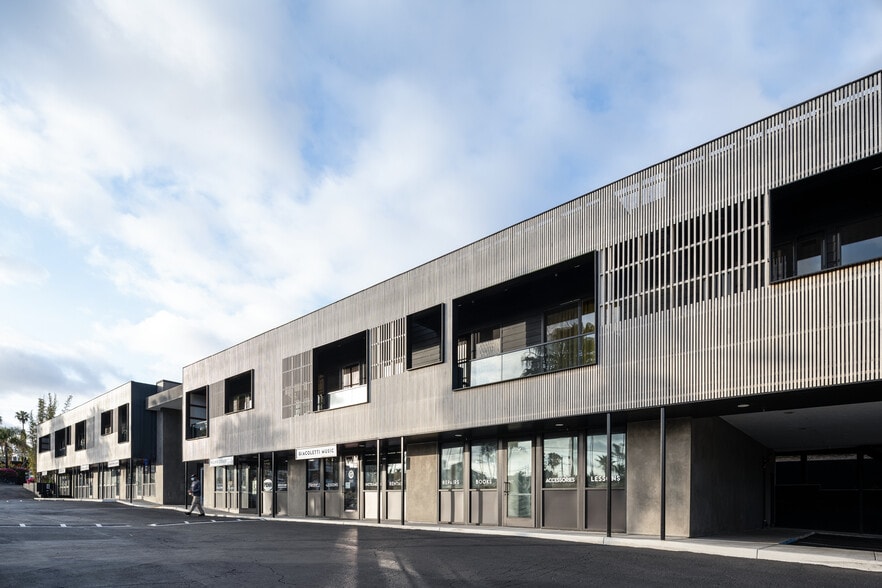 More Photos Of 2110 S Coast Hwy 101, Oceanside Loft Creative Space For Lease