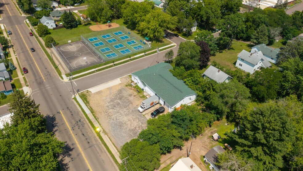 More Photos Of 15 E Walnut St, Chippewa Falls Industrial For Sale