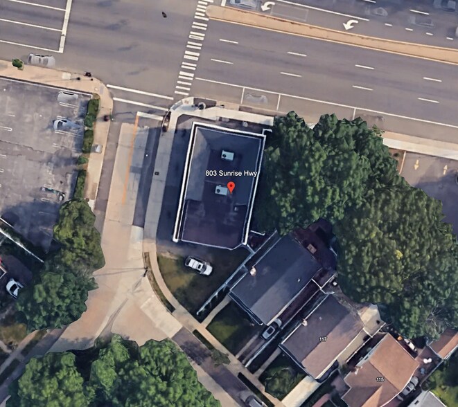 More Photos Of 803 Sunrise Hwy, Lynbrook Freestanding For Lease