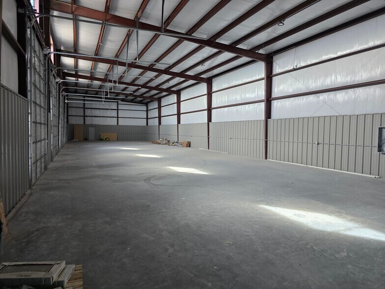More Photos Of 14372 Rudi Kuefner, Horizon City Industrial For Sale