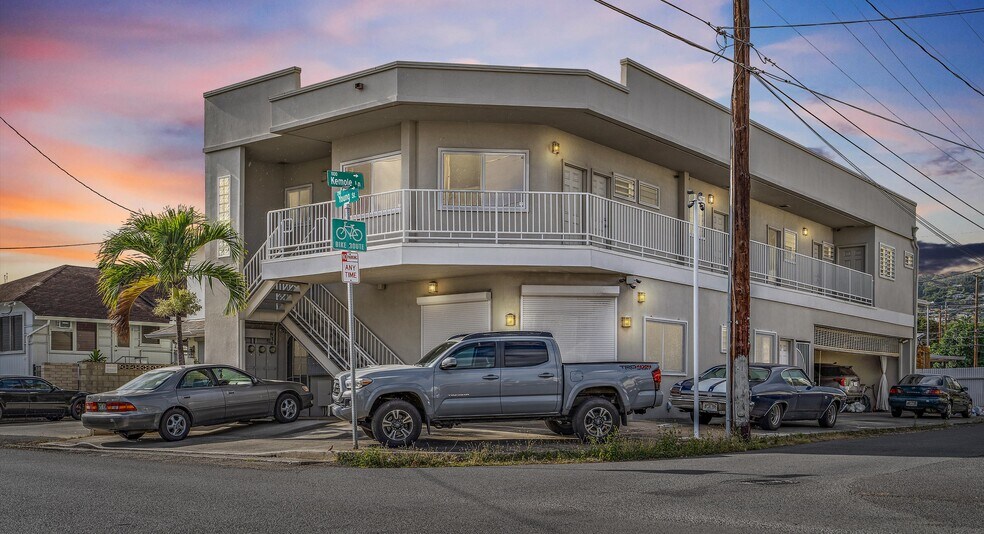 Primary Photo Of 2106 Young St, Honolulu Apartments For Sale