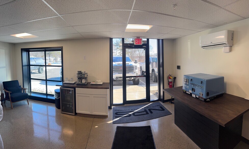 More Photos Of 1827 County Road 6 E, Elkhart Warehouse For Lease