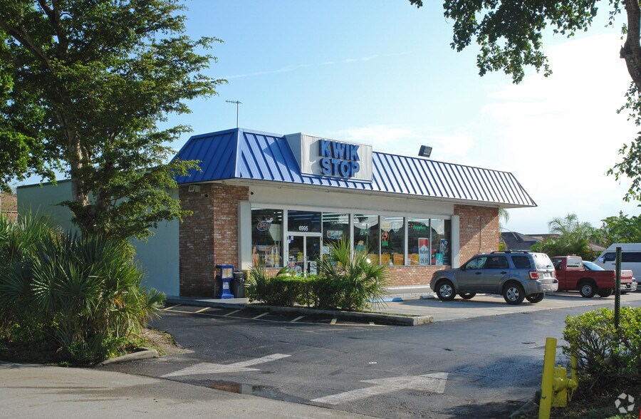 More Photos Of 6995 W Mcnab Rd, Tamarac General Retail For Sale