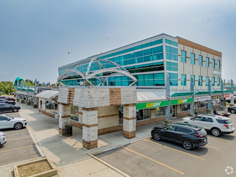 More Photos Of 10 Gillingham Dr, Brampton Office For Lease