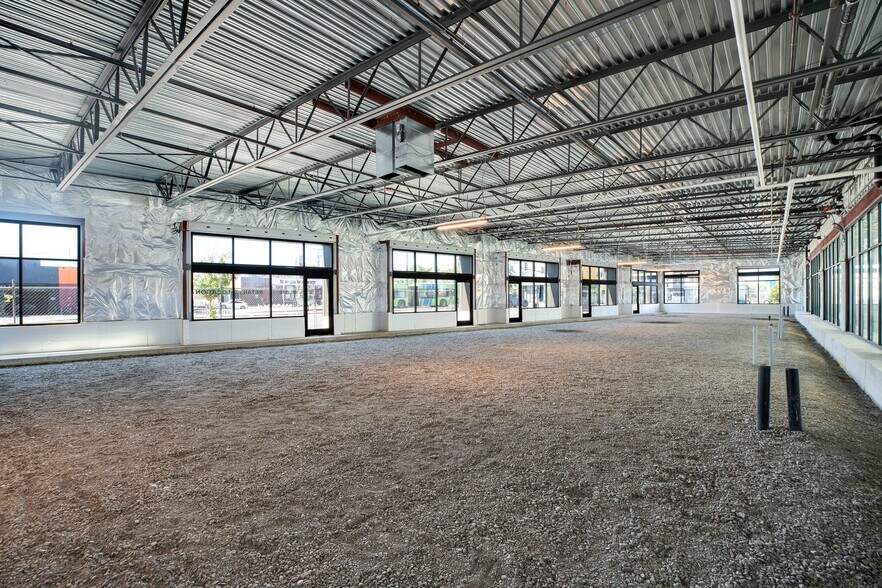 More Photos Of 2462 SE 82nd Ave, Portland Storefront Retail Office For Lease