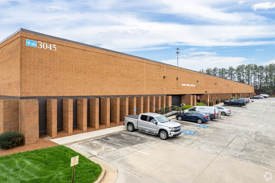 Primary Photo Of 3045 Kingston Ct, Peachtree Corners Warehouse For Lease