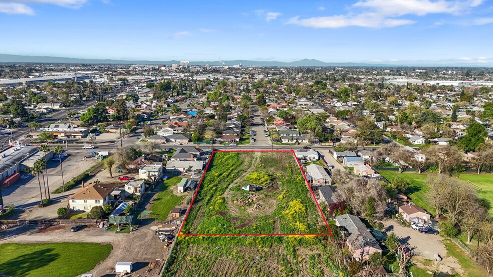 More Photos Of 716 N Filbert St, Stockton Land For Sale