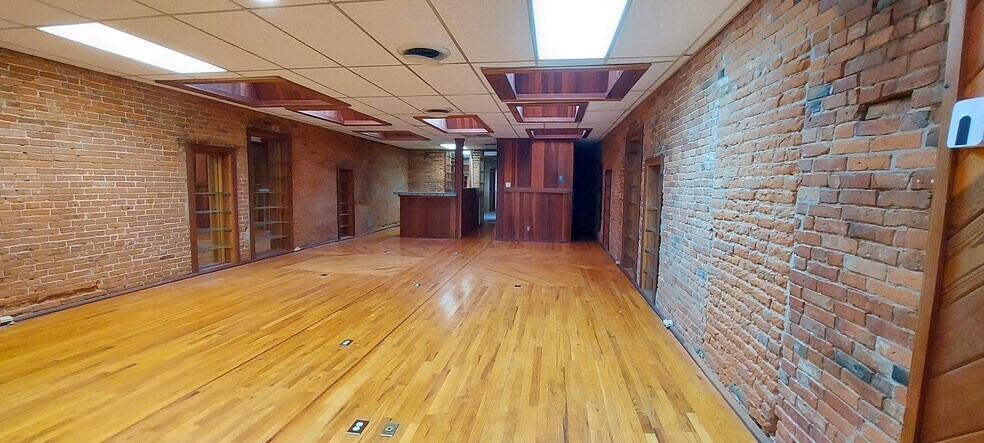 More Photos Of 310-312 1st St, Marysville Office Residential For Lease