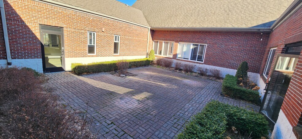 More Photos Of 2480 W Campus Dr, Mount Pleasant Medical For Lease