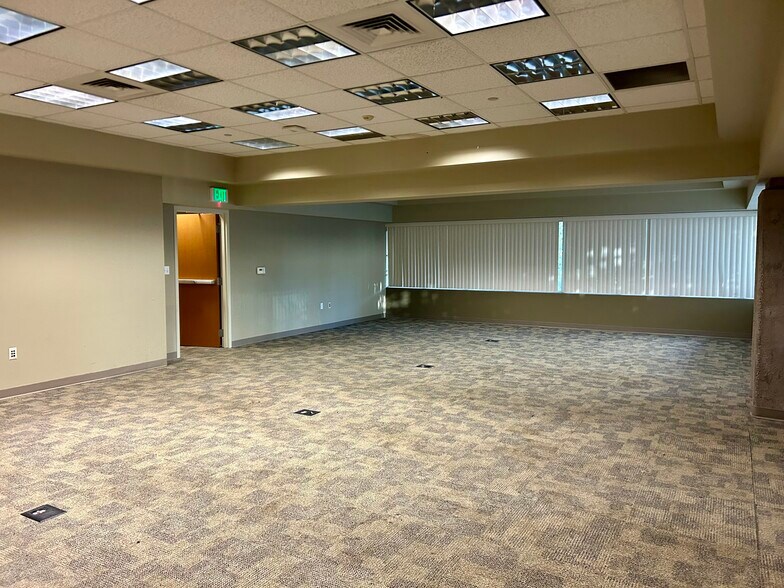 More Photos Of 9 S El Dorado St, Stockton Office For Sale