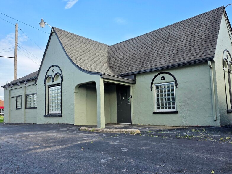 More Photos Of 972 Patterson Rd, Dayton Freestanding For Sale