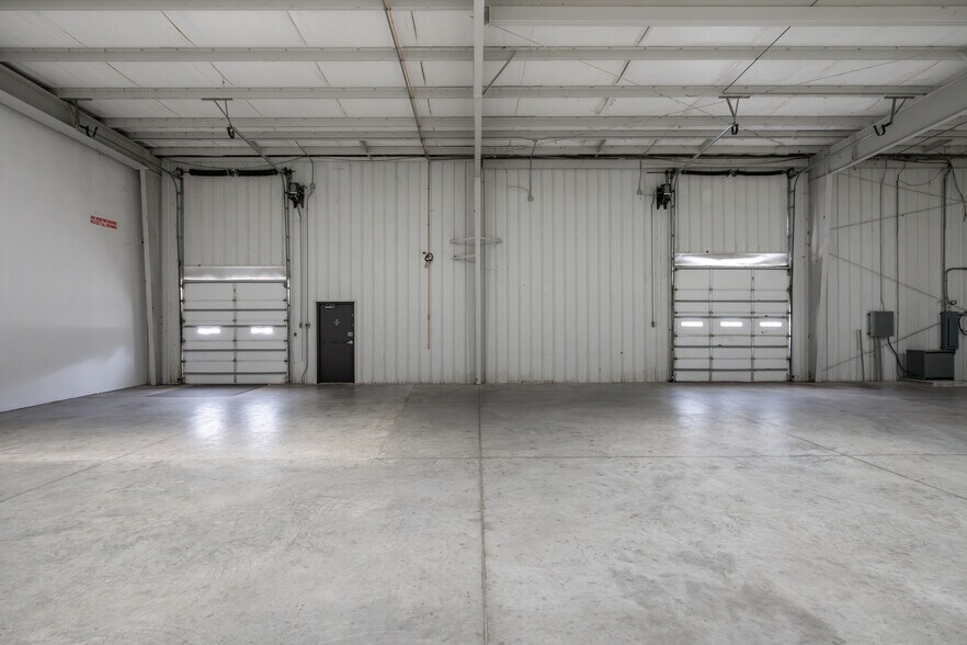 More Photos Of 3525 Enterprise Way, Green Cove Springs Warehouse For Lease