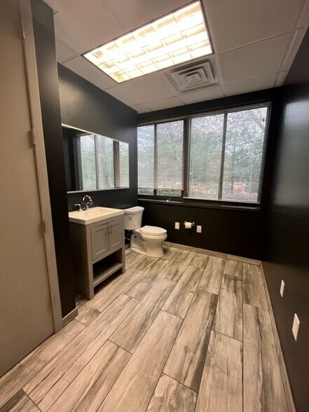 More Photos Of 116 Radio Circle Dr, Mount Kisco Office For Lease