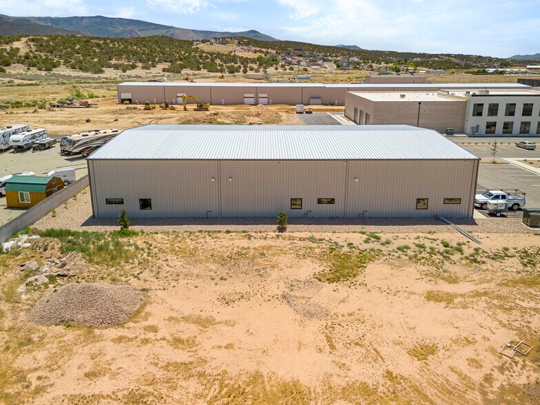 More Photos Of 336 N 3325 W, Cedar City General Retail For Lease