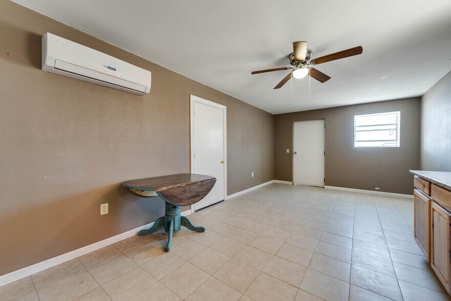 More Photos Of 14540 Dogwood Ave, Gardendale Industrial For Sale