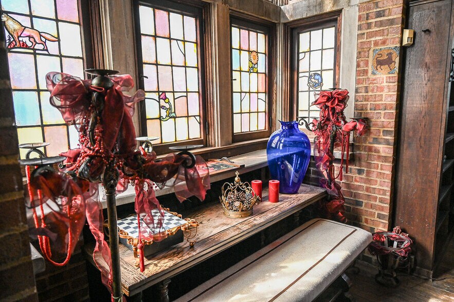 More Photos Of 1272 SW Fillmore St, Topeka Hospitality For Sale