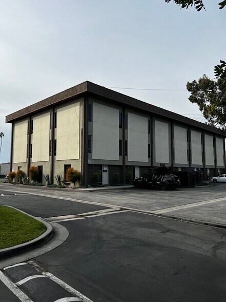More Photos Of 8301 Florence Ave, Downey Office For Lease