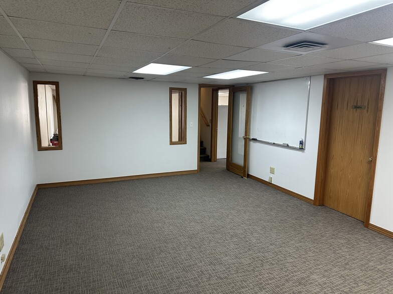 More Photos Of 325-327 E. Broadway, Missoula Office For Lease